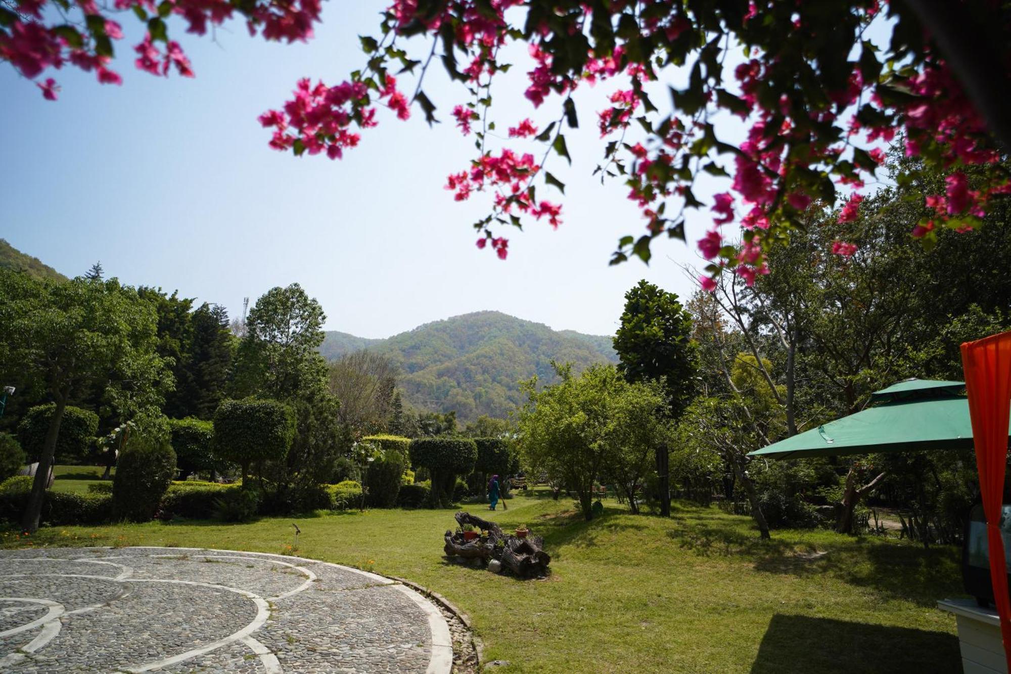The Solluna Resort Garjia Exterior foto